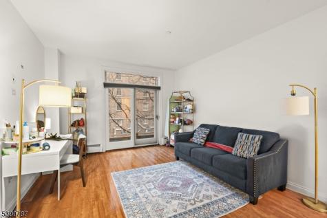 207 Shearwater Court West Jersey City NJ 07305