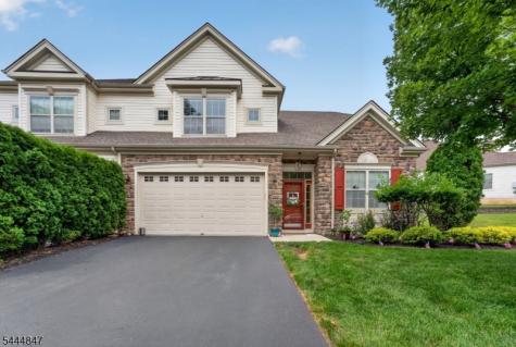 418 Edward Street Lopatcong NJ 08865