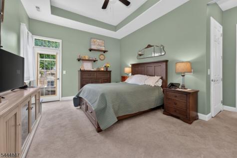 418 Edward Street Lopatcong NJ 08865