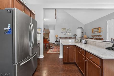 418 Edward Street Lopatcong NJ 08865