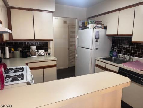 100 W Grand Street Elizabeth NJ 07202