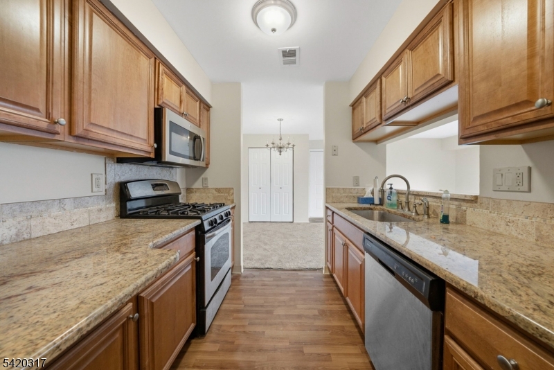 114 Henley Drive Franklin NJ 08873