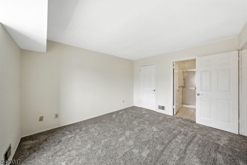 114 Henley Drive Franklin NJ 08873