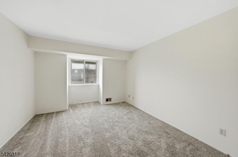 114 Henley Drive Franklin NJ 08873