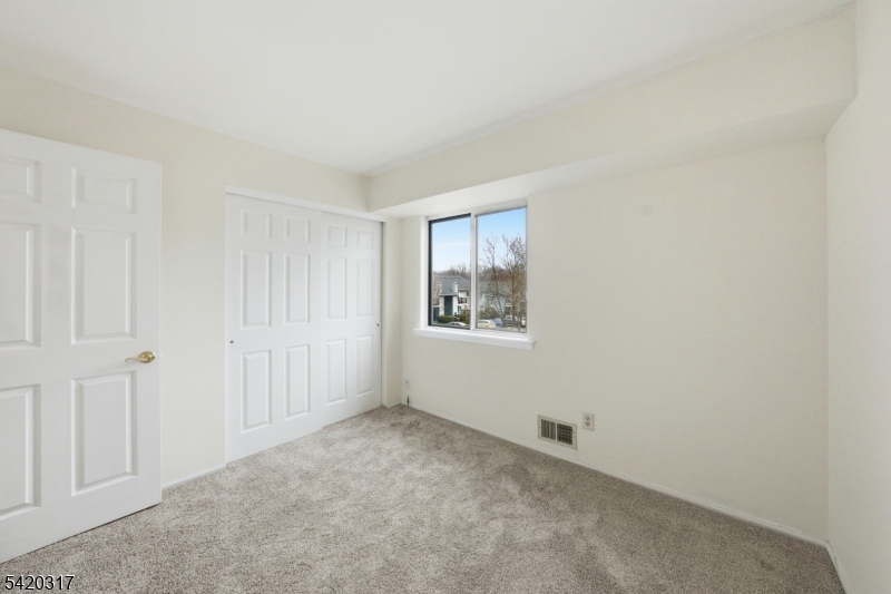 114 Henley Drive Franklin NJ 08873