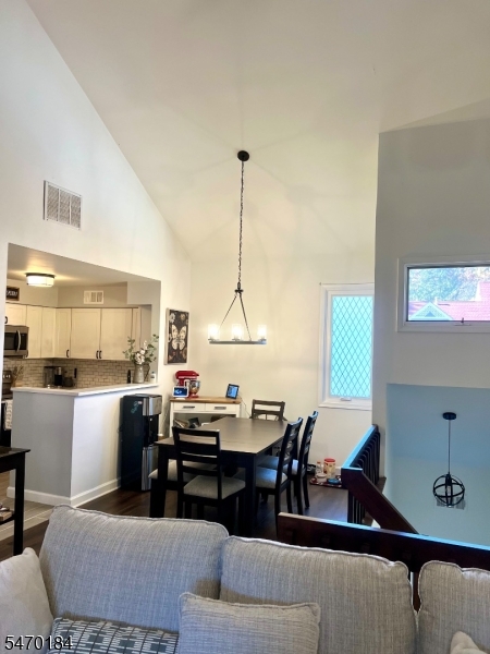 18 Pine Hollow Court Jefferson NJ 07438