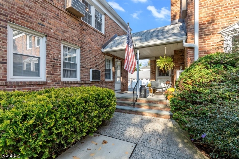 585 Trinity Place Westfield NJ 07090
