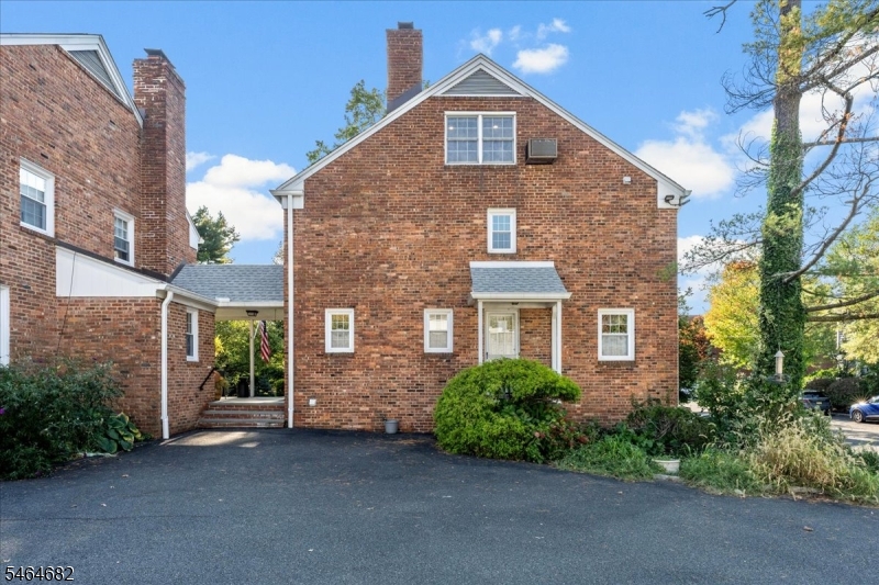 585 Trinity Place Westfield NJ 07090