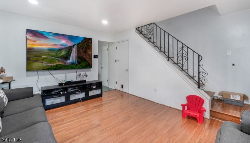 675 R Garden Street Elizabeth NJ 07202