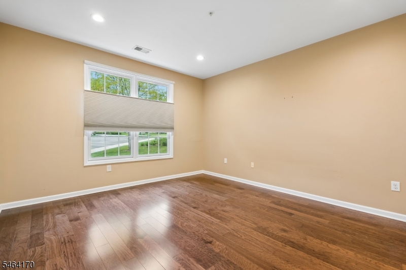 17 Lara Place Warren NJ 07059