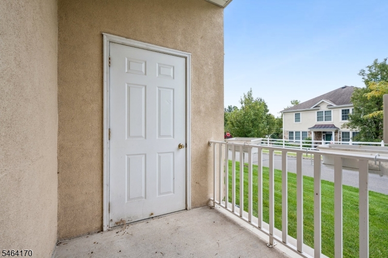 17 Lara Place Warren NJ 07059