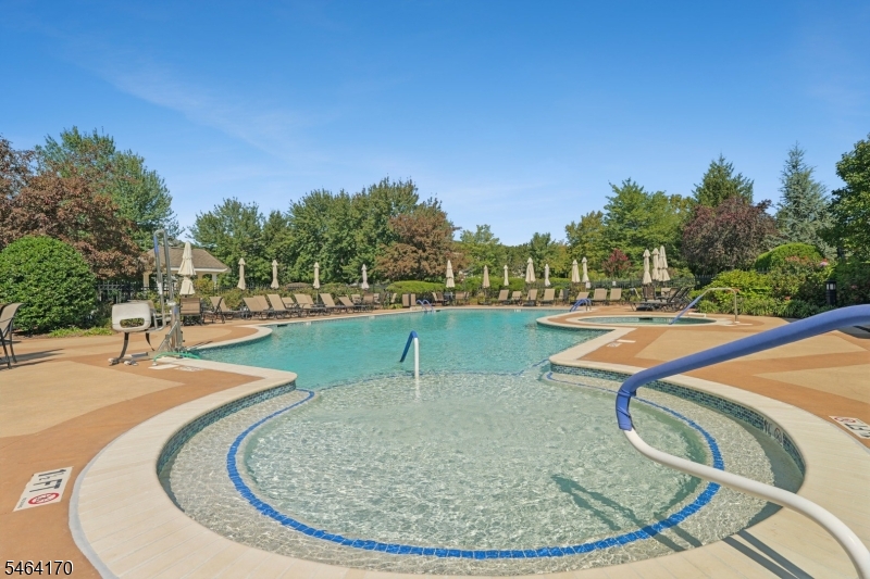 17 Lara Place Warren NJ 07059