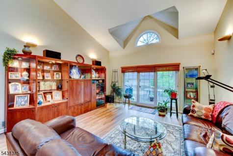 40 Worcester Drive Wayne NJ 07470