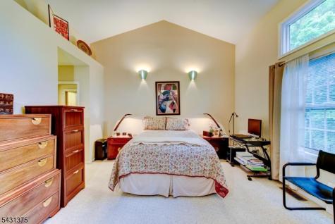 40 Worcester Drive Wayne NJ 07470