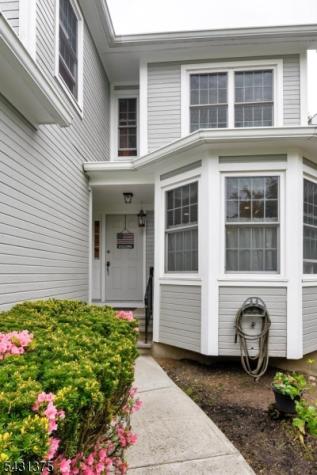 40 Worcester Drive Wayne NJ 07470
