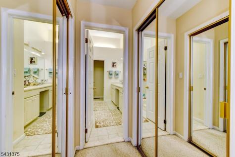 40 Worcester Drive Wayne NJ 07470