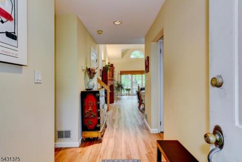 40 Worcester Drive Wayne NJ 07470