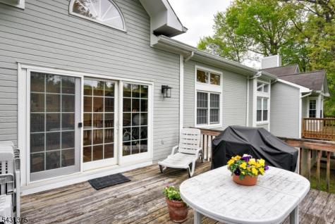 40 Worcester Drive Wayne NJ 07470