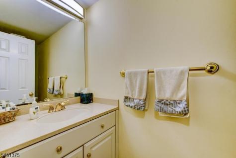 40 Worcester Drive Wayne NJ 07470