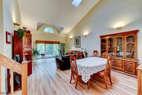 40 Worcester Drive Wayne NJ 07470