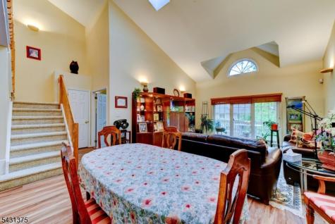 40 Worcester Drive Wayne NJ 07470
