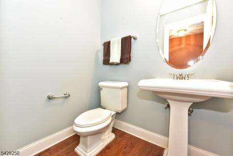 12 De Bruyle Court Hawthorne NJ 07506