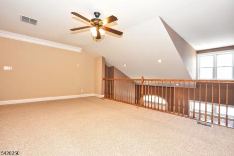 12 De Bruyle Court Hawthorne NJ 07506