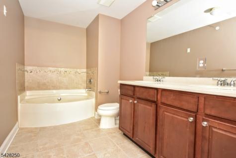 12 De Bruyle Court Hawthorne NJ 07506