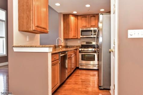 12 De Bruyle Court Hawthorne NJ 07506