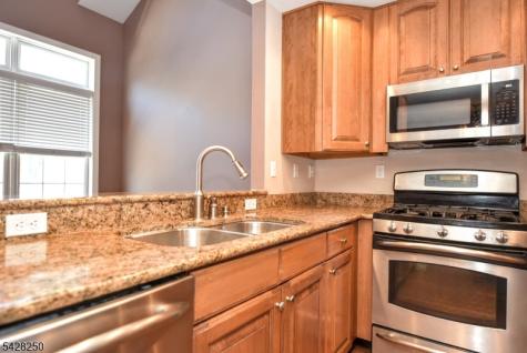 12 De Bruyle Court Hawthorne NJ 07506
