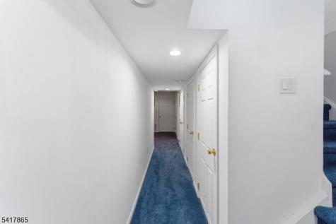 17 Edith Drive Franklin NJ 08873