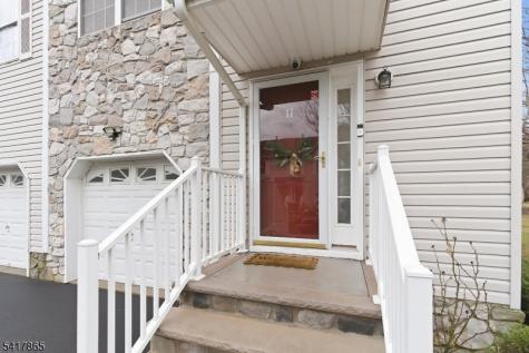 17 Edith Drive Franklin NJ 08873