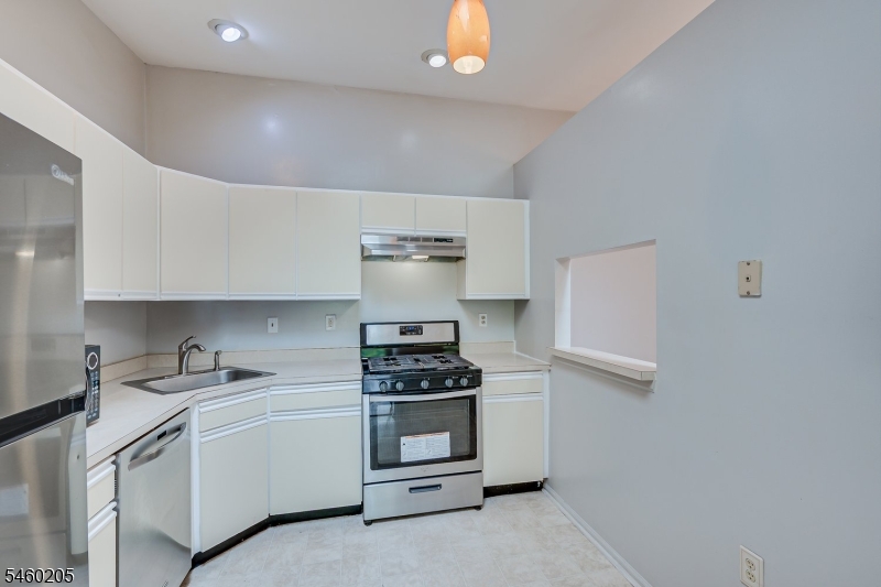 133 Rachel Court Franklin NJ 08823