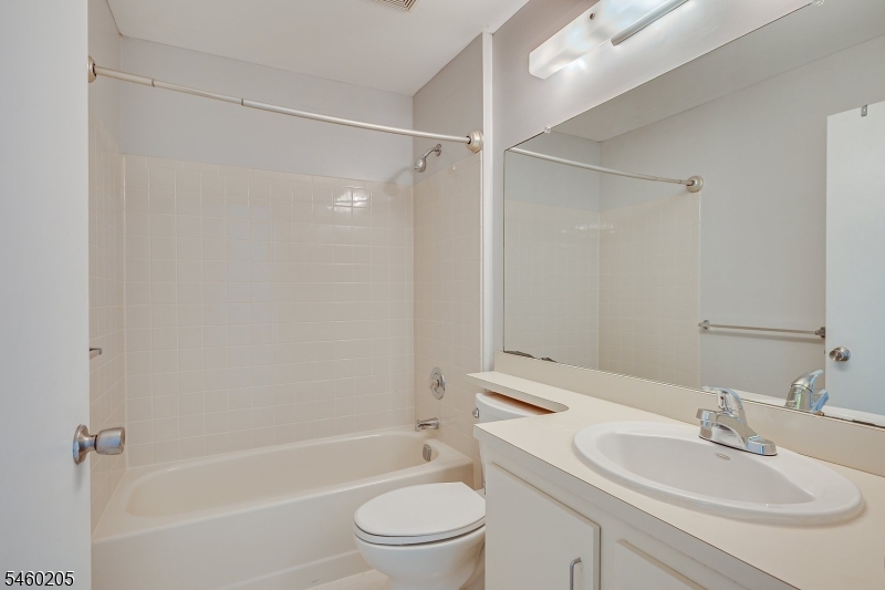 133 Rachel Court Franklin NJ 08823