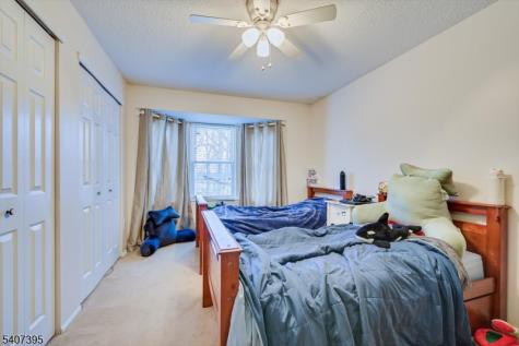 45 Amethyst Way Franklin NJ 08823