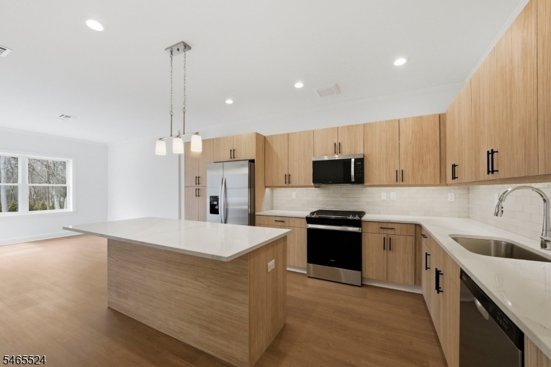 22 Remington Court Howell NJ 07727