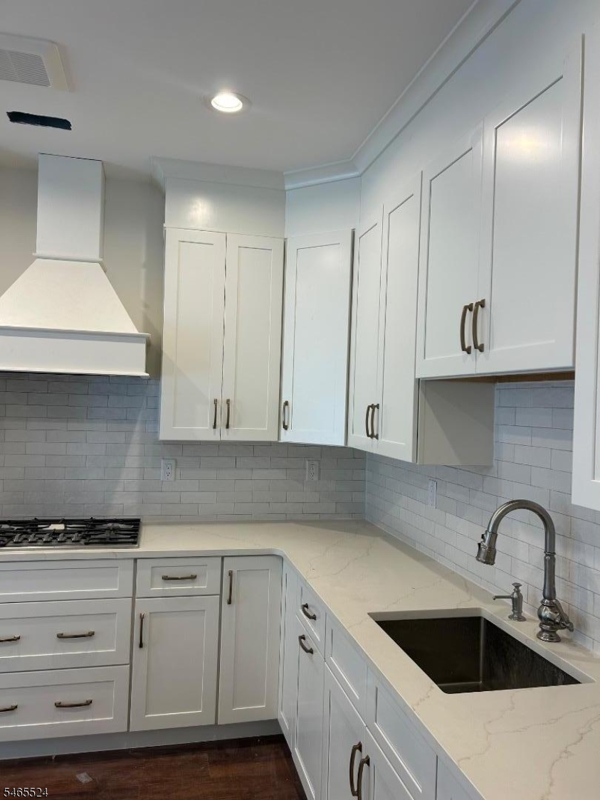 22 Remington Court Howell NJ 07727