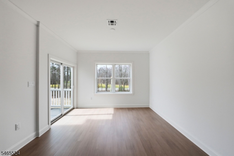 22 Remington Court Howell NJ 07727