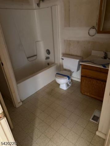145 So Arlington East Orange NJ 07018