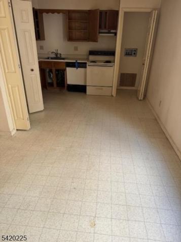 145 So Arlington East Orange NJ 07018