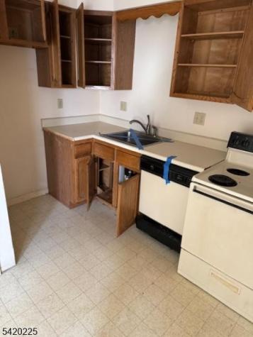 145 So Arlington East Orange NJ 07018