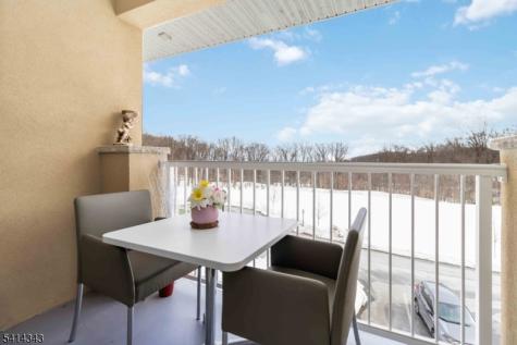 302 Fischer Court Rockaway NJ 07866