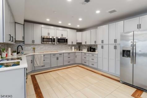302 Fischer Court Rockaway NJ 07866