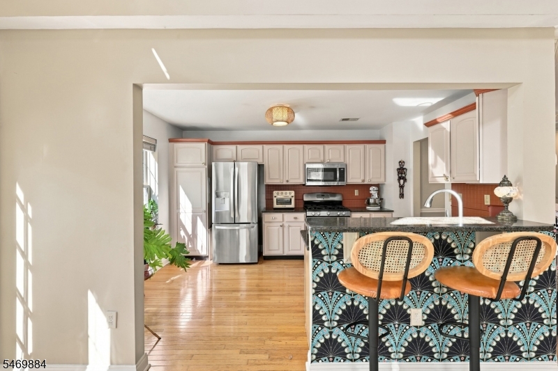 10 Knox Court Bernards NJ 07920