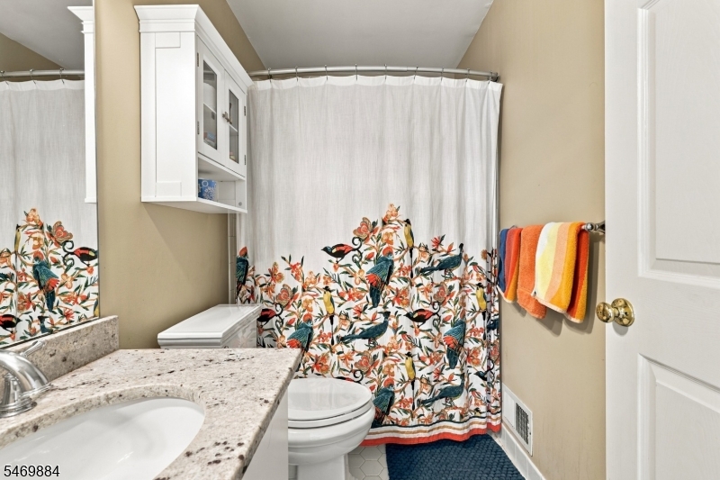 10 Knox Court Bernards NJ 07920