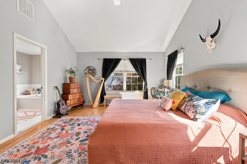 10 Knox Court Bernards NJ 07920