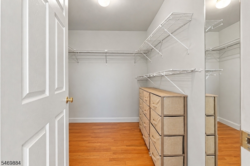 10 Knox Court Bernards NJ 07920