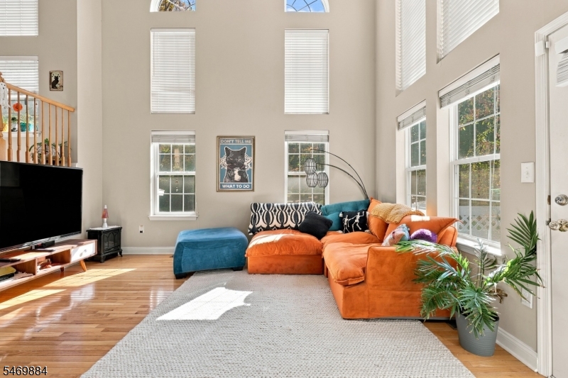 10 Knox Court Bernards NJ 07920