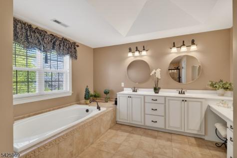 411 Sergeant Drive Lambertville NJ 08530