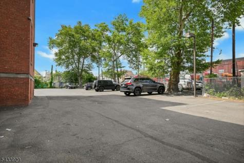 14 Jacques Elizabeth NJ 07201